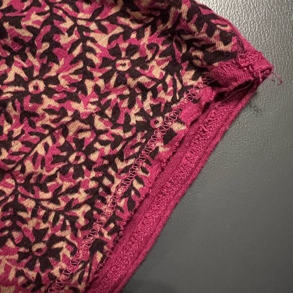 Lucky Brand Shadow Paisley T-shirt Raspberry Sz Medium - Picture 5 of 12